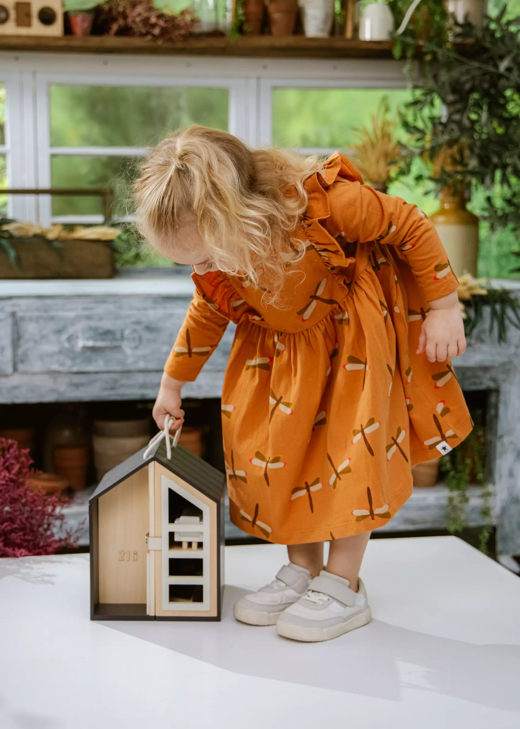 Coco Village Wooden Doll House To Go - Image 17