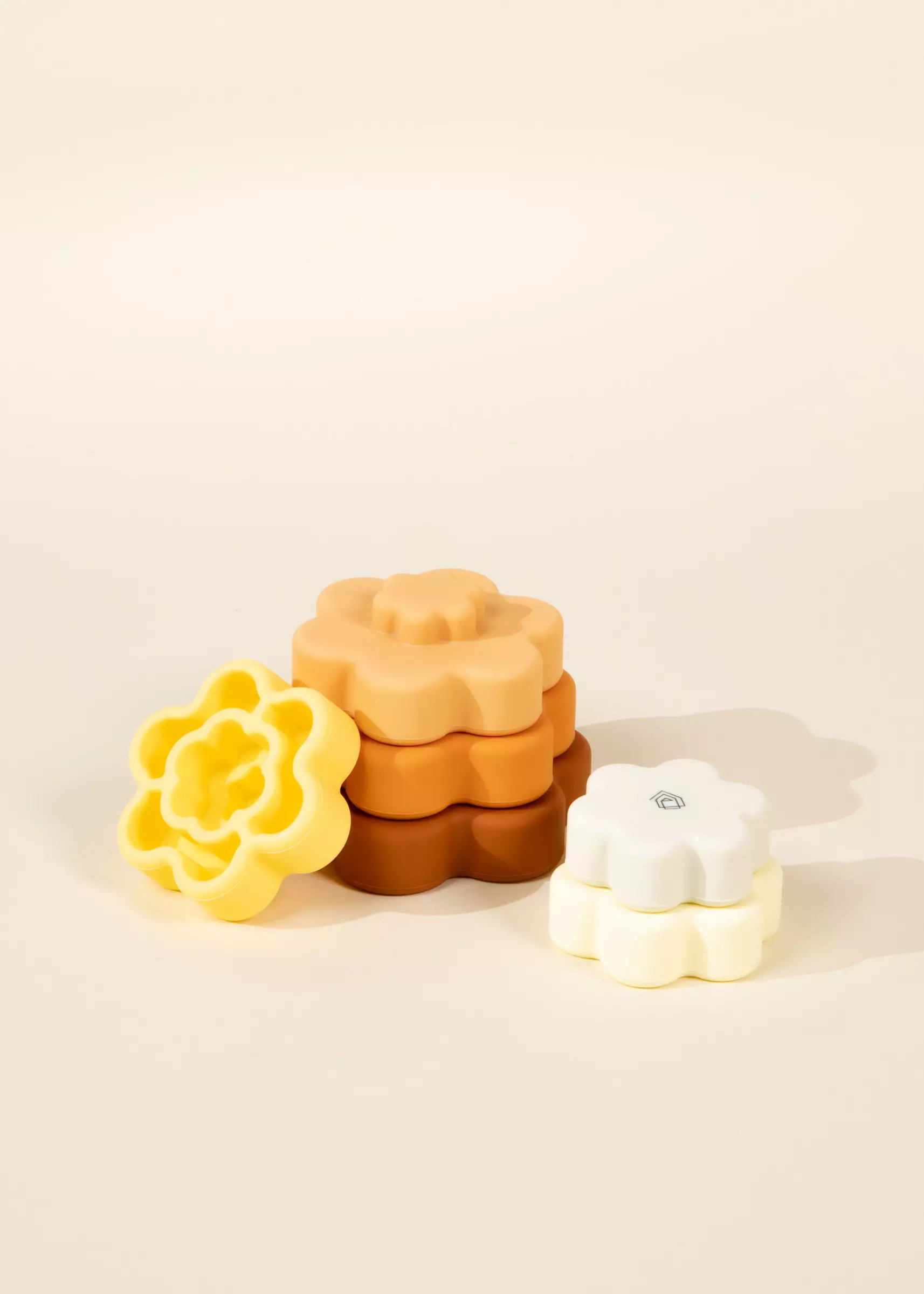 Coco Village Set of 6 Silicone Stackable Flowers - Image 3