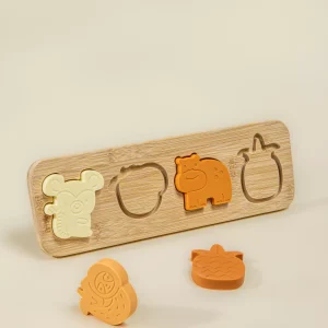 Coco Village Silicone Puzzle on Wooden Plate - Jungle