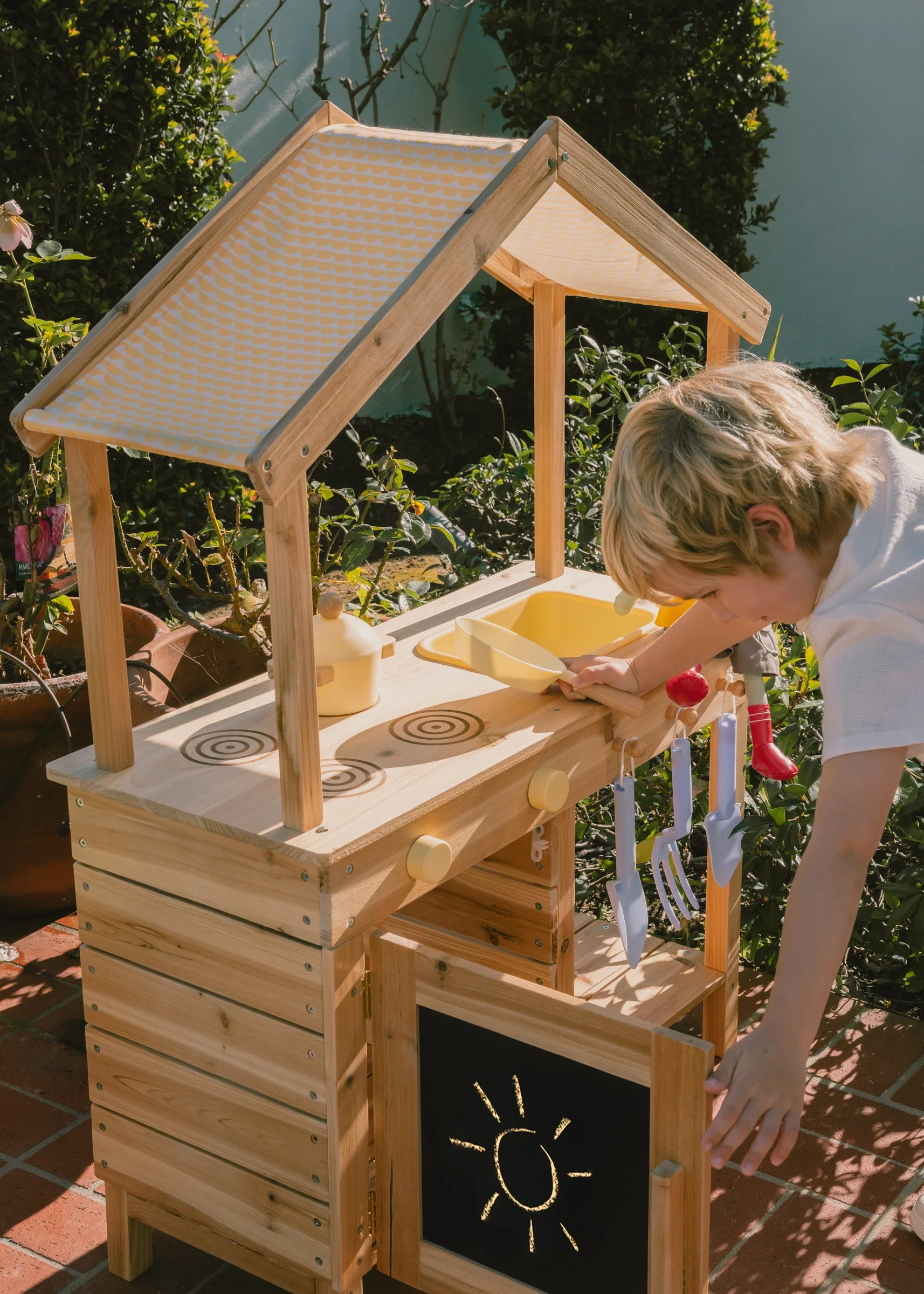 Coco Village Wooden Outdoor Play Kitchen - Image 10
