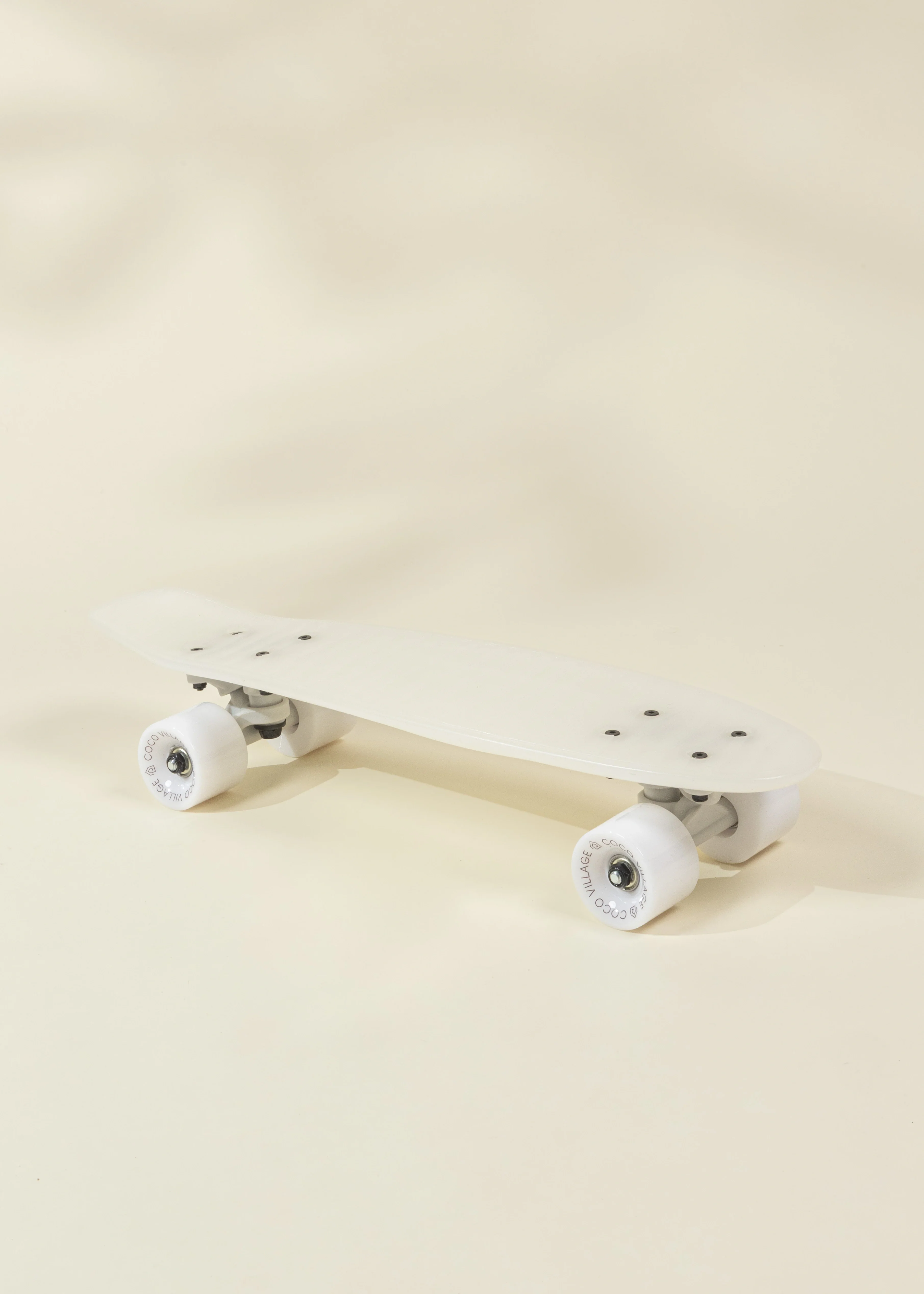 Coco Village Kids’ Pintail Cruiser Skateboard–Glow in the Dark