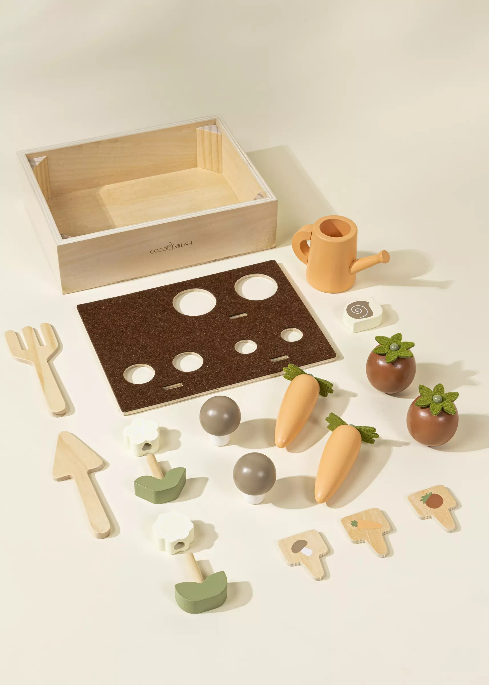 Coco Village Wooden Gardening Playset and Accessories - Image 3