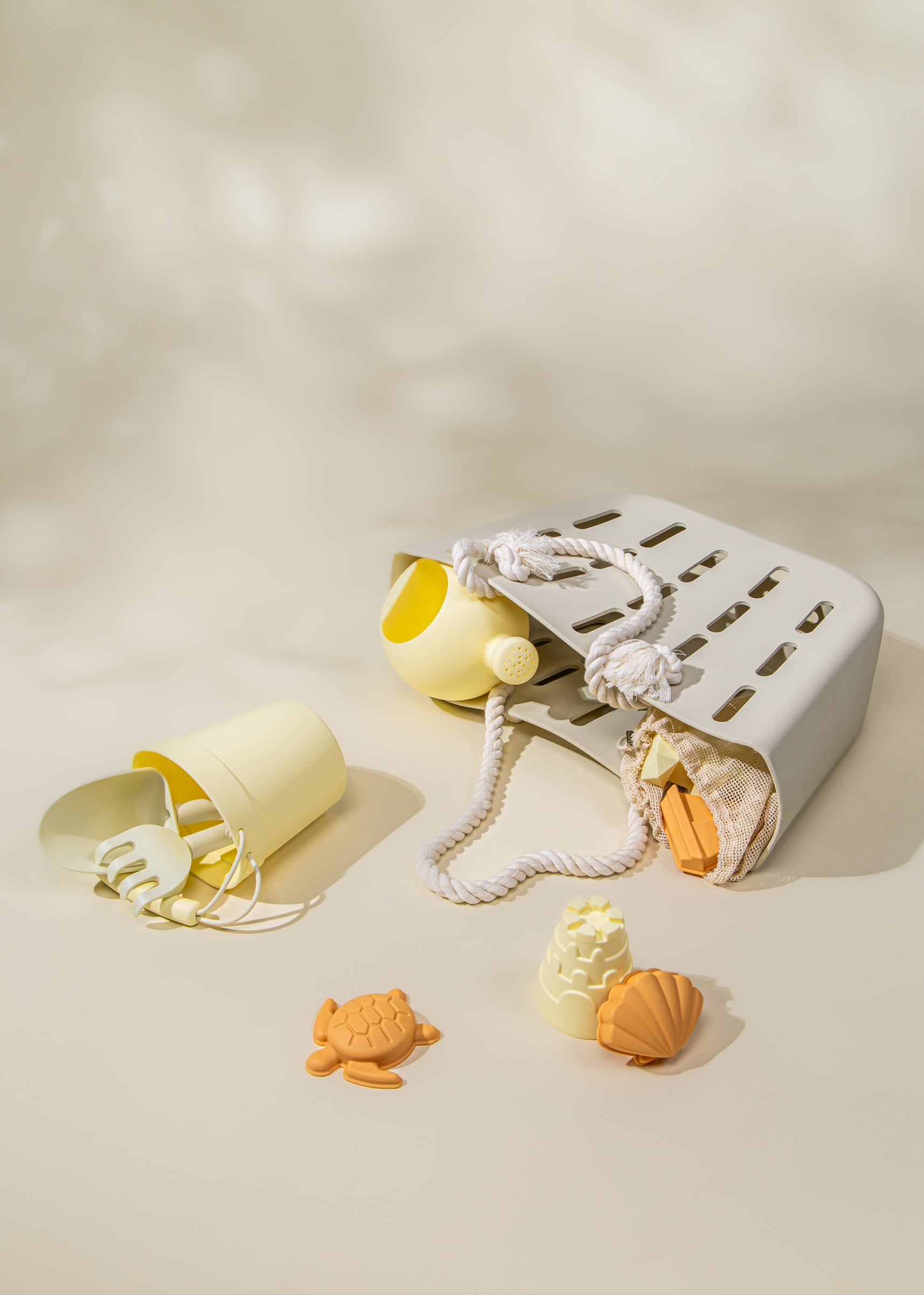 Coco Village Silicone Watering Can - Moisturizer - Image 2