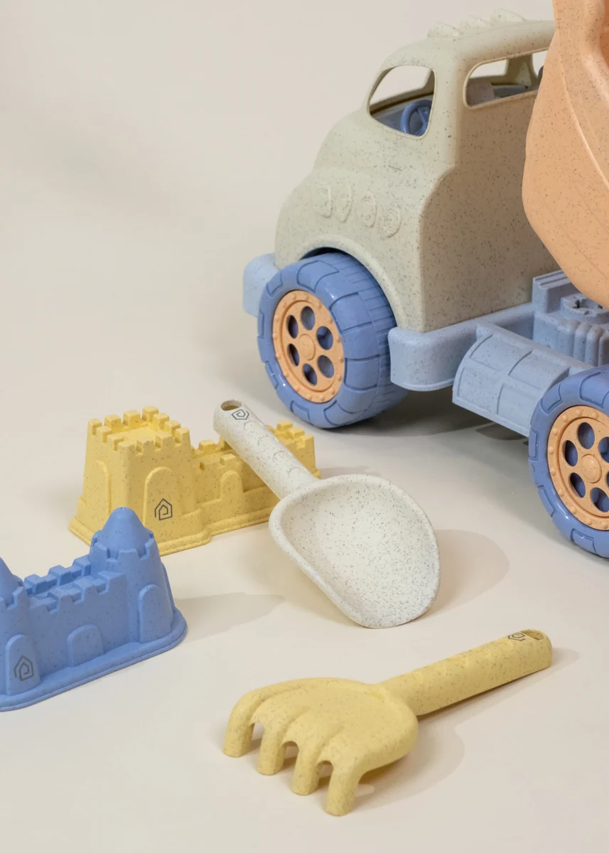 Coco Village Oversized 5-Piece Wheat Straw Sand Toy Set – Dump Truck & Accessories - Image 6