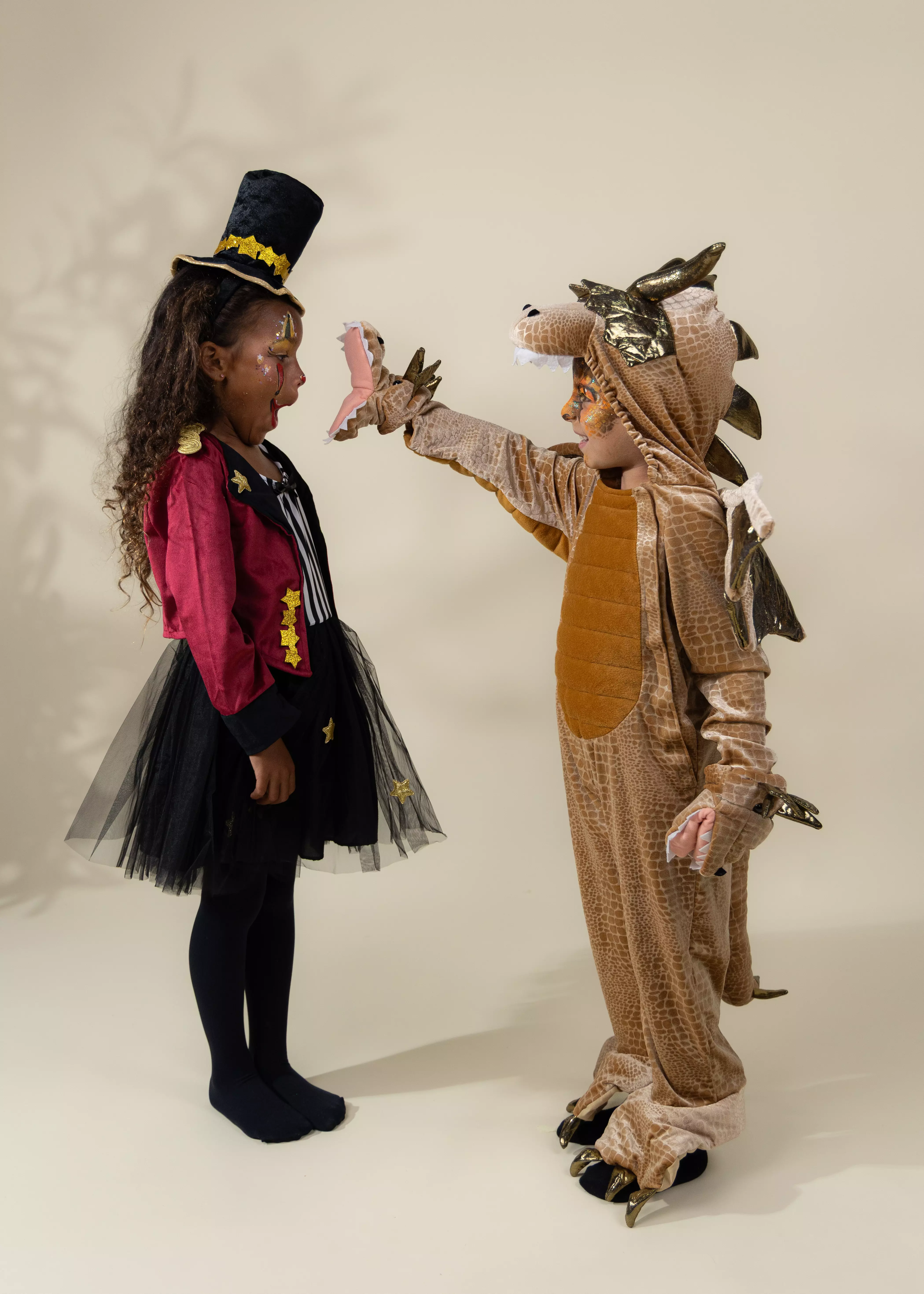 Coco Village Circus Master Costume - 5-6Y - Image 15
