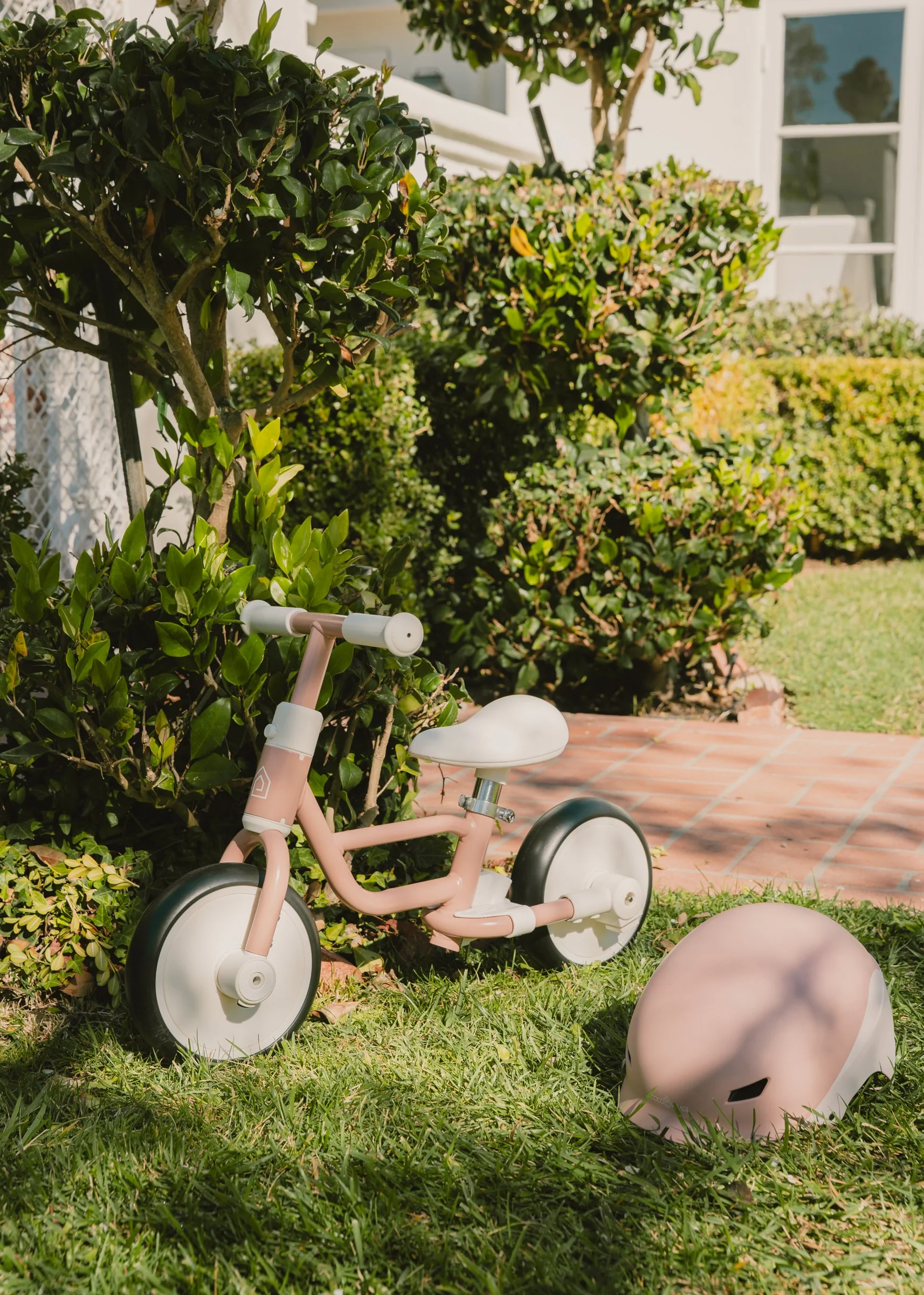 Coco Village 4-in-1 Tricycle with Push Handle & Training Wheels - Grapefruit - Image 4