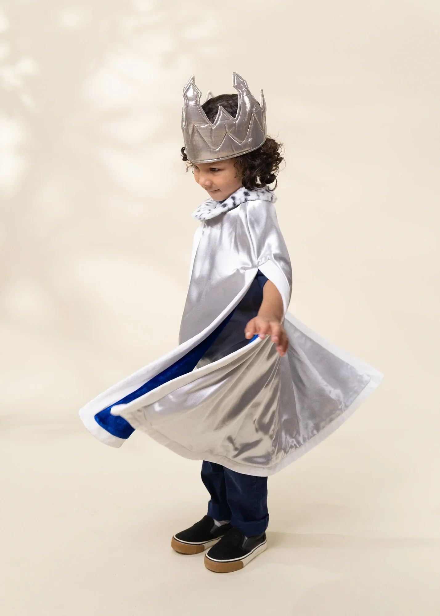 Coco Village Role Play Dress-Up King Cape with Crown - Image 5