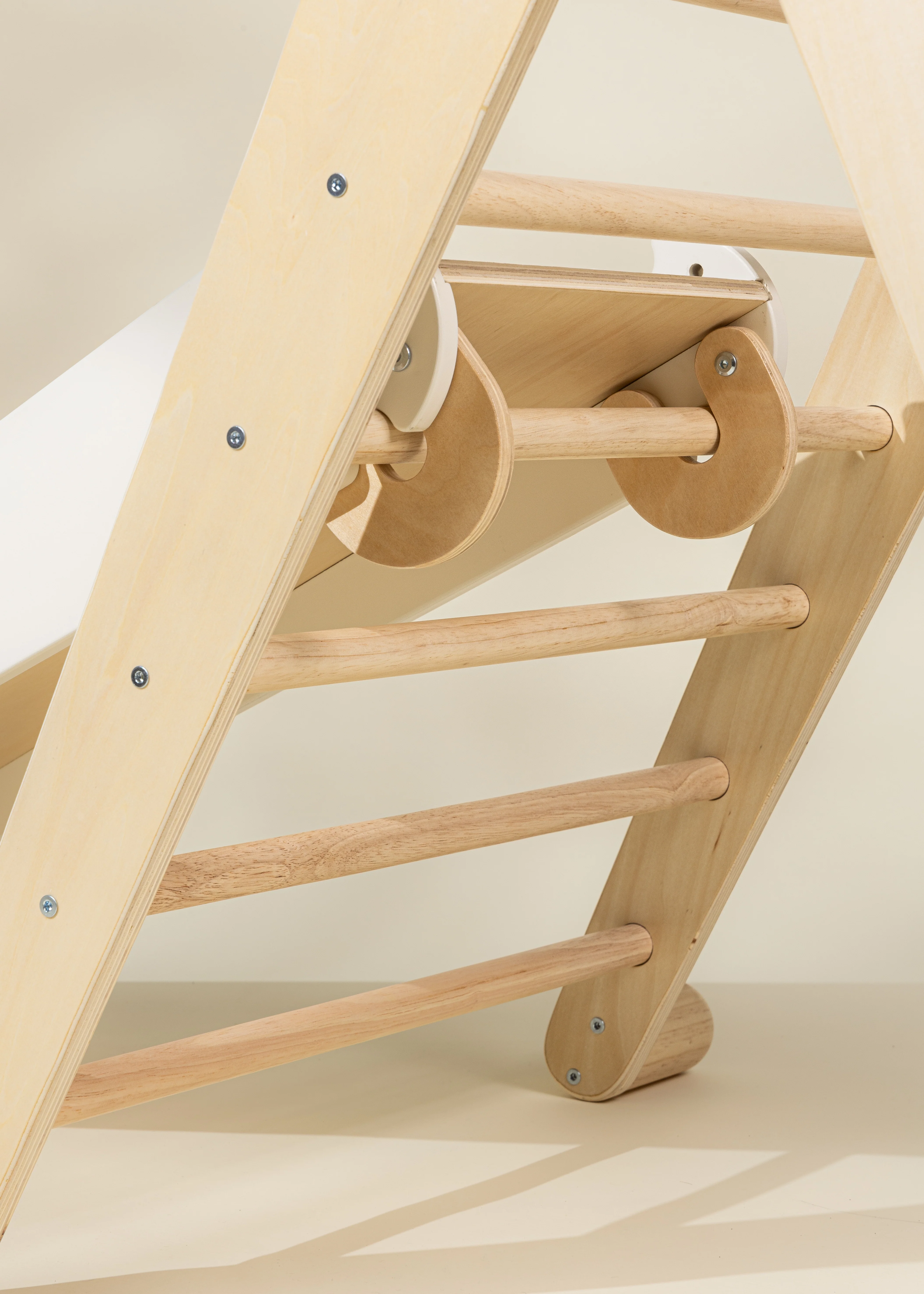 Coco Village Montessori 2-in-1 Grip Climber Board & Slide - Image 8