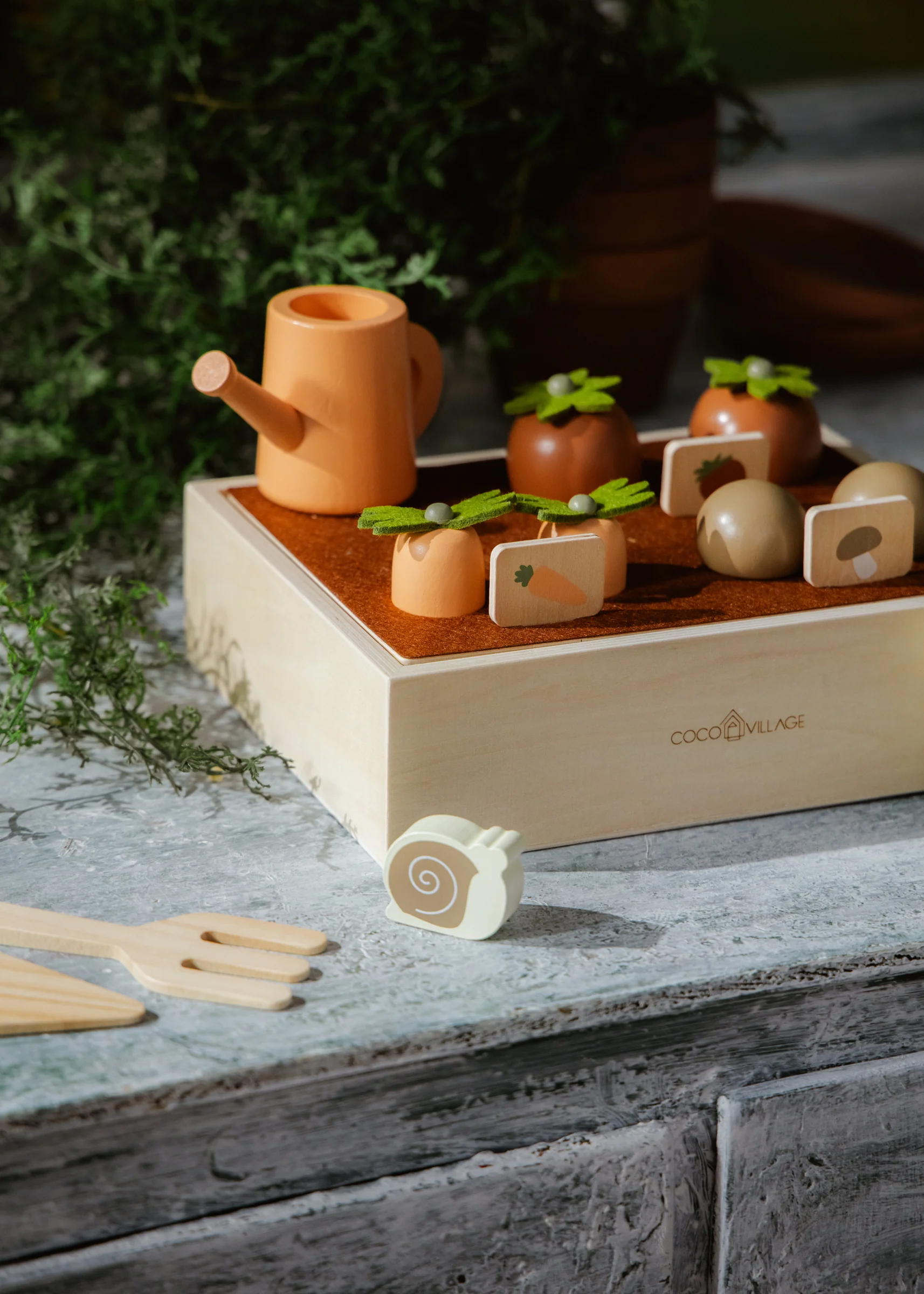 Coco Village Wooden Gardening Playset and Accessories - Image 8