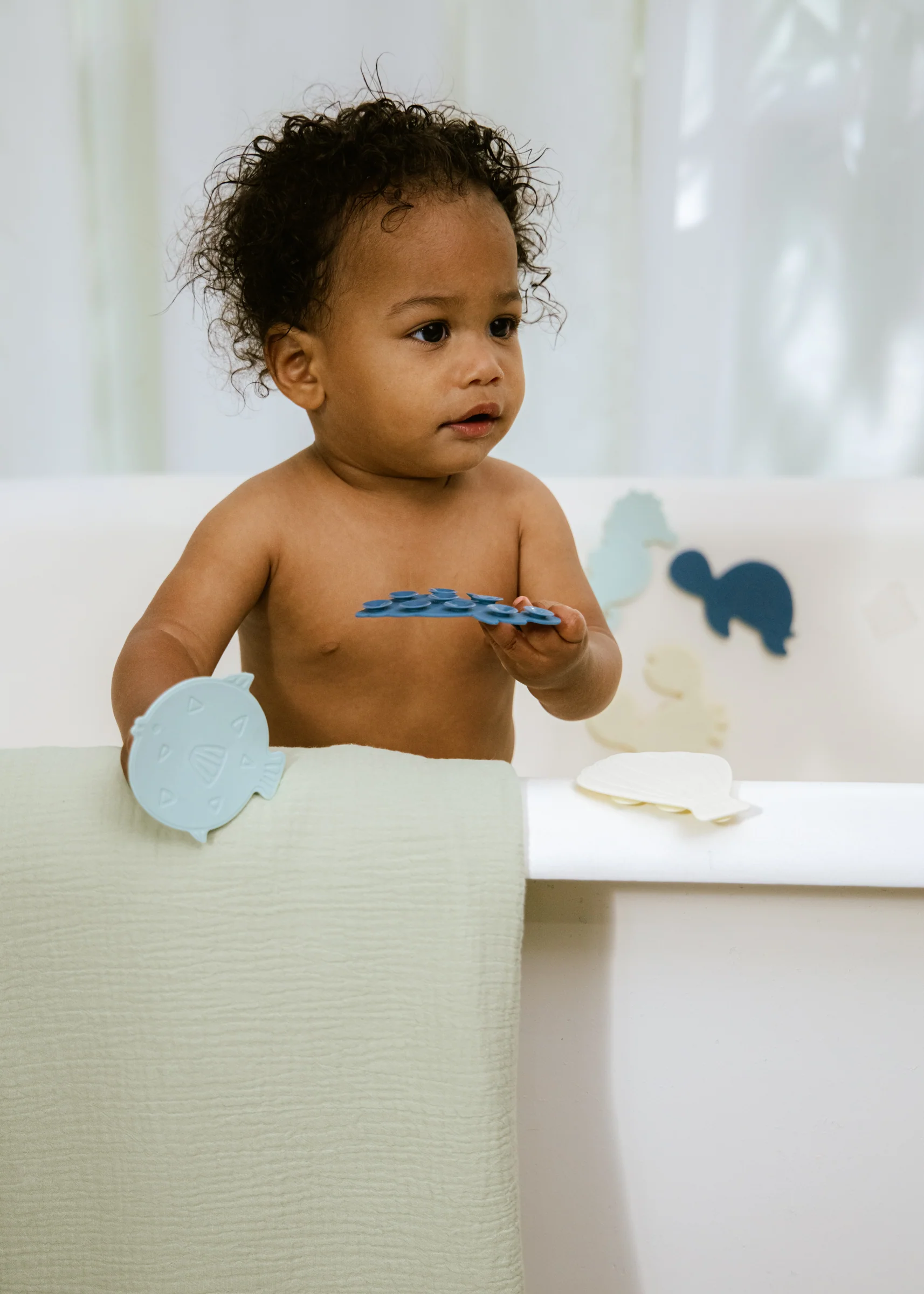 Coco Village Set of 6 Silicone Mini Bath Suction Toys - Image 4